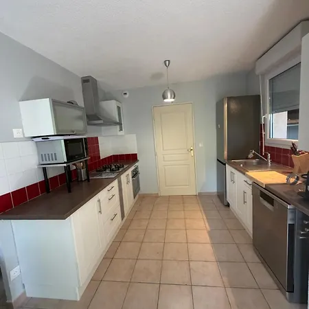 Rez De Jardin Avec Garage 公寓 尼姆